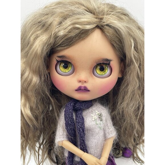 Custom OOAK Blythe TBL Factory Doll by Arkhippo 2022 - Picture 14 of 16